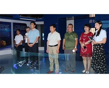 銀川市投資促進(jìn)局、山東濰坊商會(huì)領(lǐng)導(dǎo)一行來(lái)集團(tuán)參觀訪問(wèn)